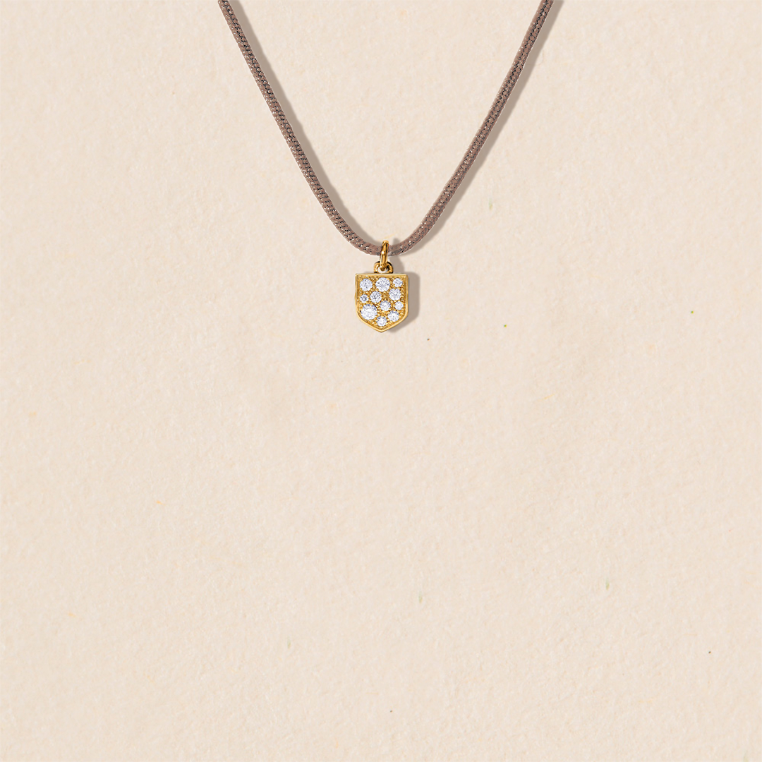 Collier cordon personnalisable      co-création @ManonLaime - blason S pavé diamants