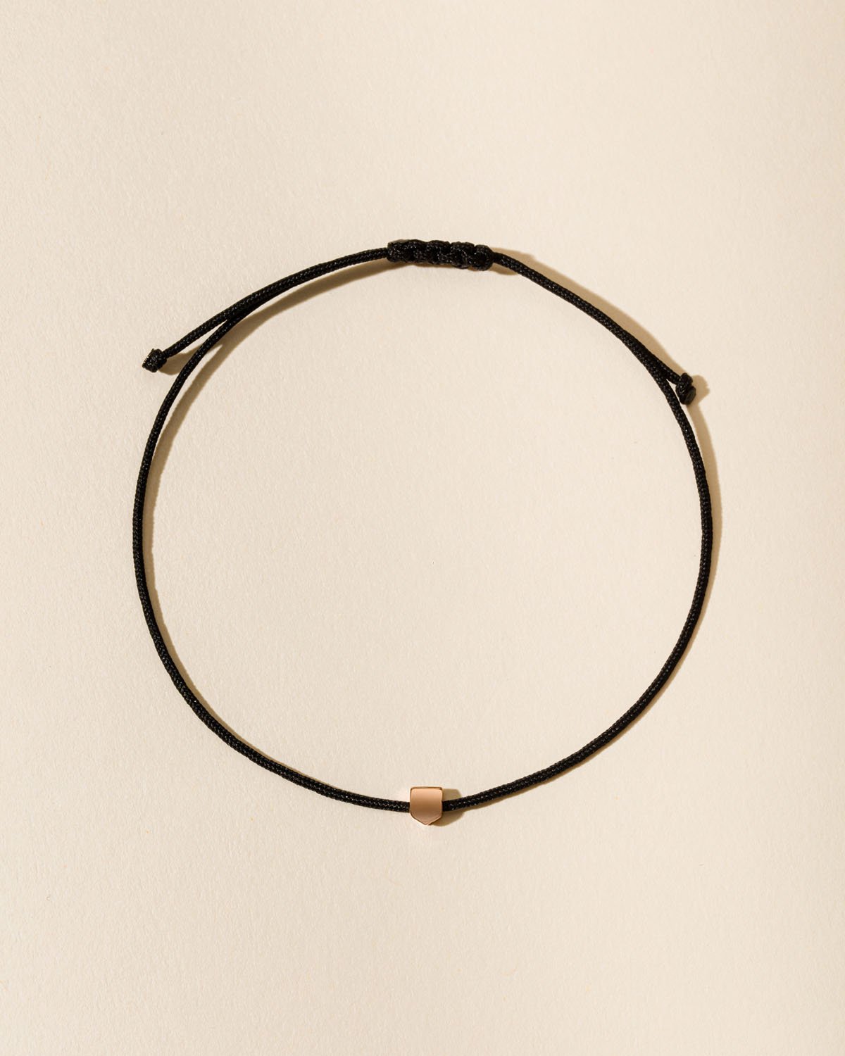 Bracelet mini Blason d'Or sur cordon personnalisable
