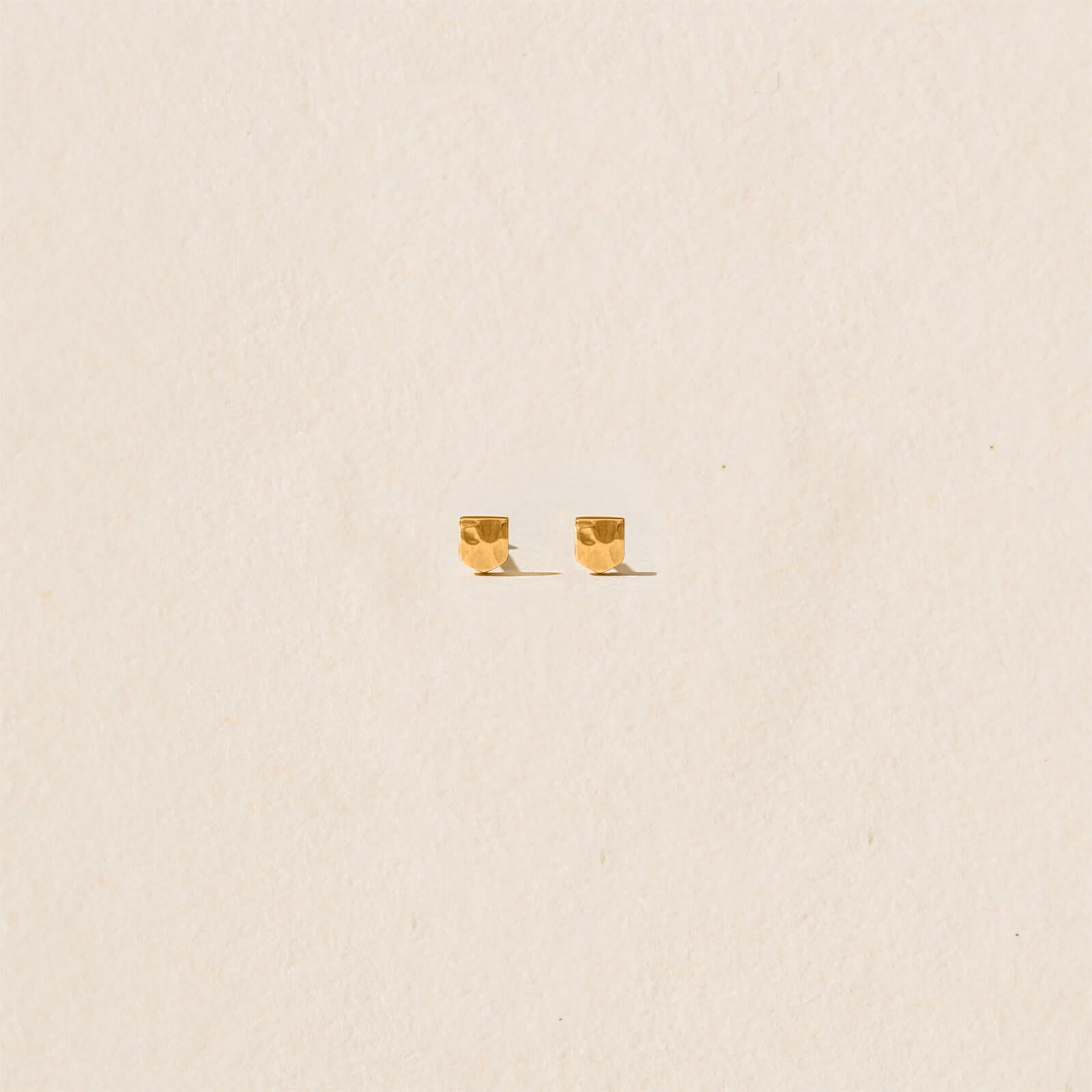 Duo Puce d'oreille personnalisable - mini blason martelé