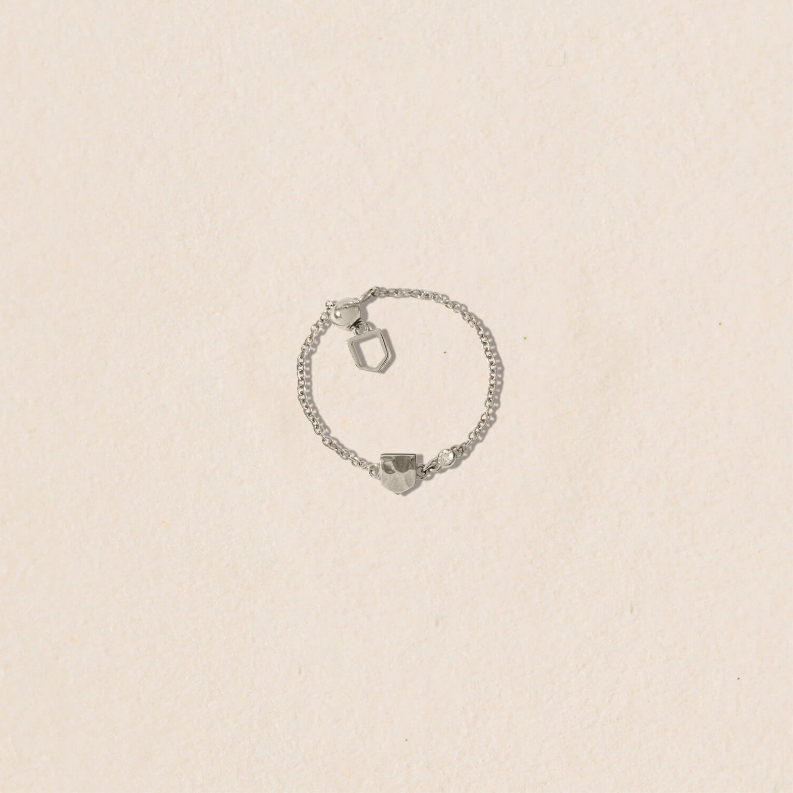 Bague chaine ajustable et personnalisable - blason XS martelé